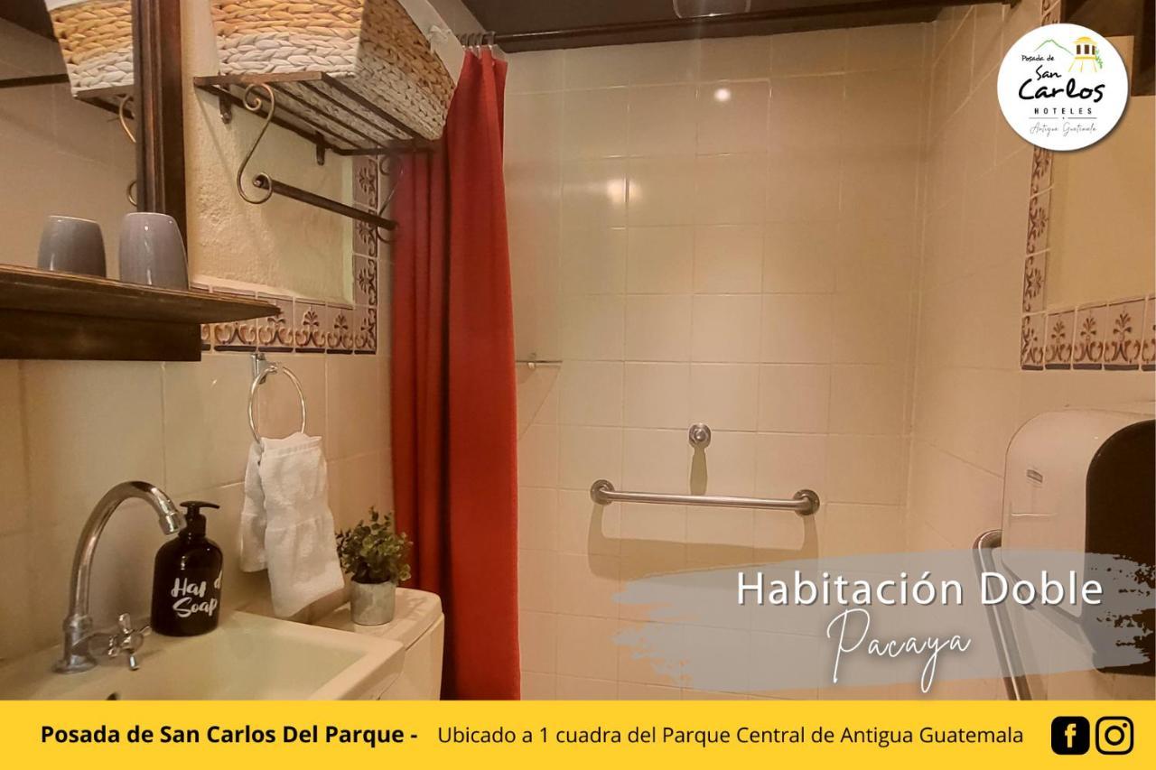 Posada De San Carlos Del Parque Антигуа-Гватемала Экстерьер фото